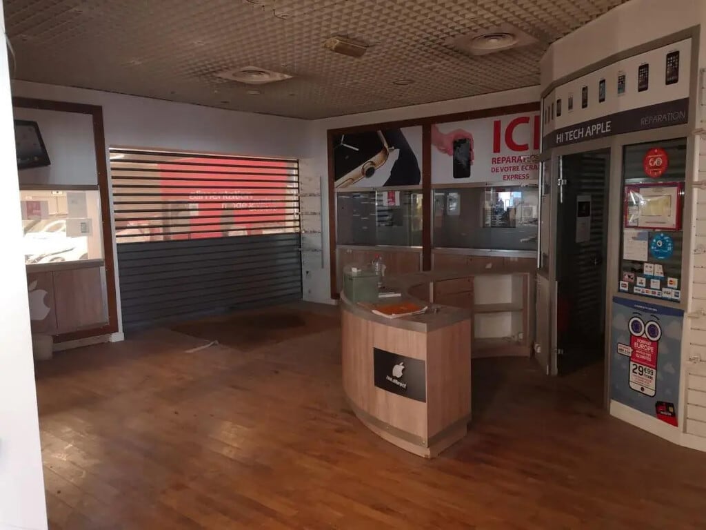 Location Commerce 63 m² - Photo 1