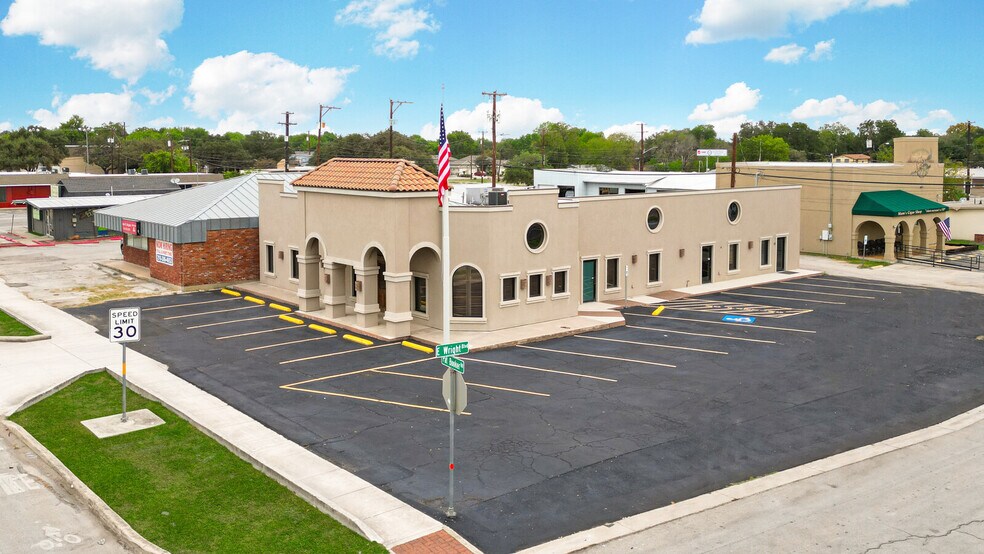 404 Pat Booker Rd, Universal City, TX for sale - Building Photo - Image 1 of 1