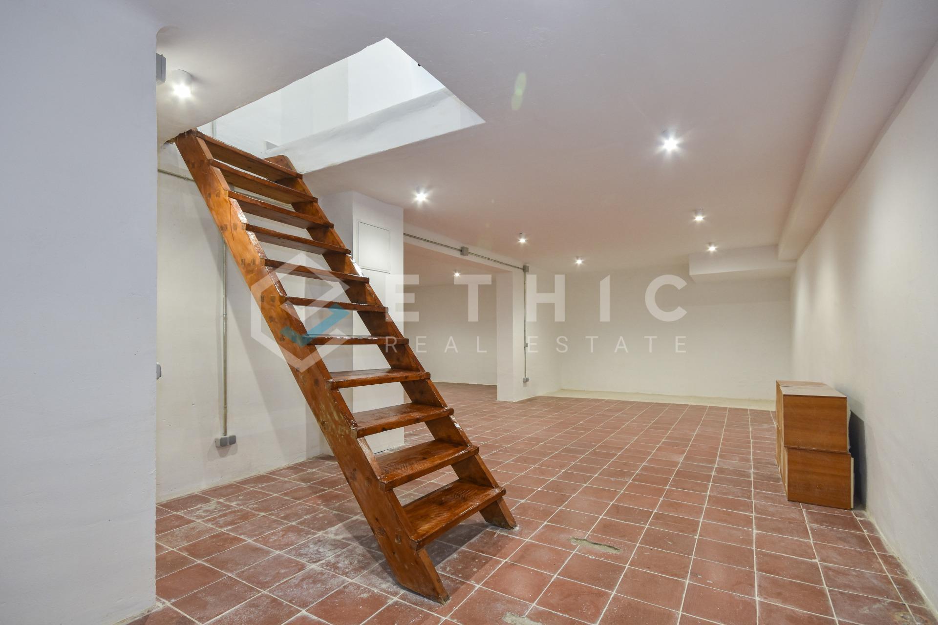 Retail in Barcelona, Barcelona to rent Interior Photo- Image 1 of 10