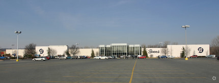 2231 Lebanon Valley Mall, Lebanon, PA for sale Primary Photo- Image 1 of 1