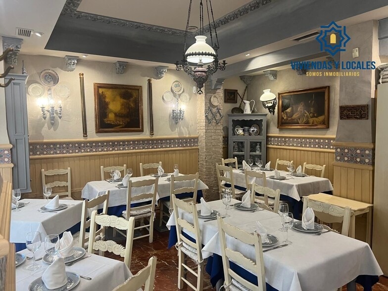 Calle Solarillo de Gracia, 12-12, Granada, Granada to rent - Building Photo - Image 2 of 29