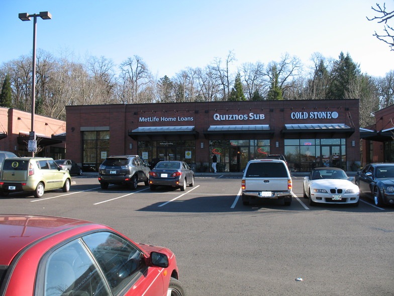 Centerpointe Dr, Lake Oswego, OR for rent - Building Photo - Image 3 of 4