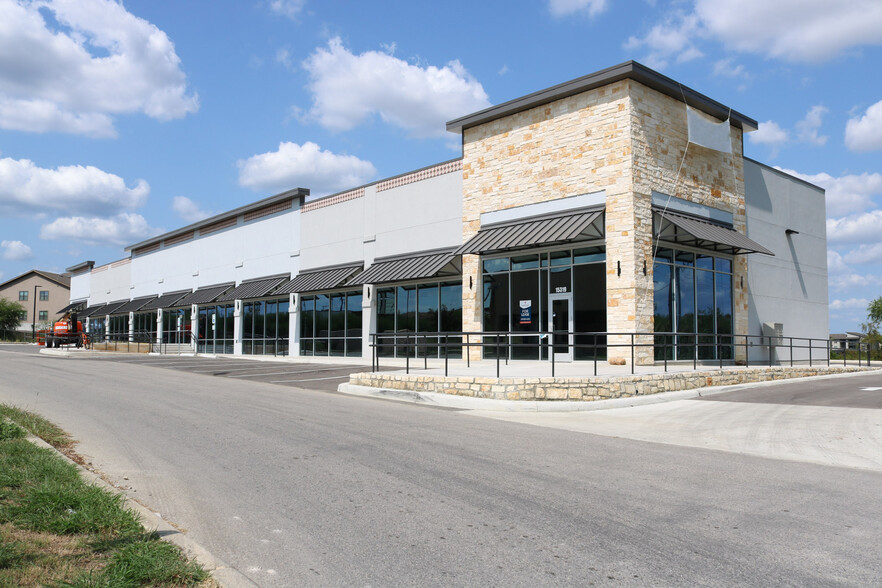 NEC Of Loop 1604 And Lookout Rd, San Antonio, TX for rent - Building Photo - Image 1 of 9