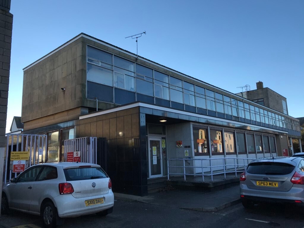 250-258 High St, Elgin to rent Building Photo- Image 1 of 9