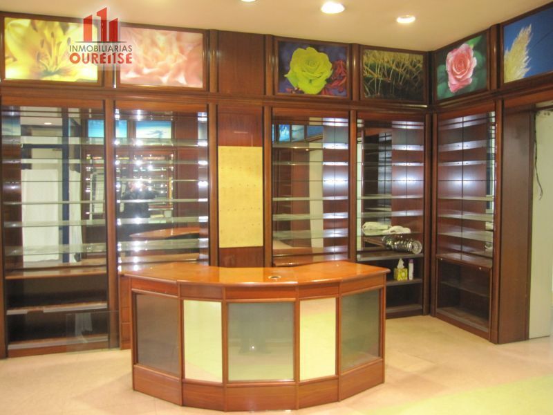 Retail in Ourense, Orense to rent Building Photo- Image 1 of 12