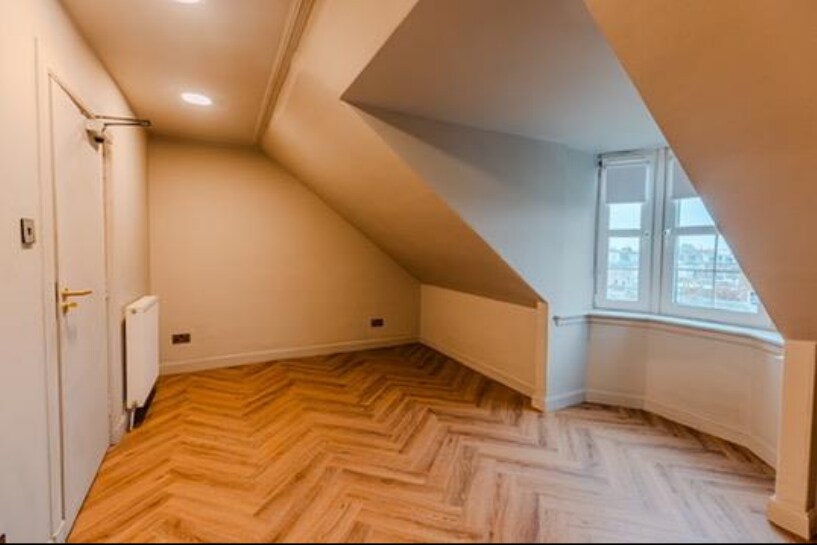 21 Wellington Sq, Ayr to rent Interior Photo- Image 1 of 1