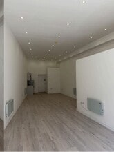 132 Wandsworth High St, London to rent Interior Photo- Image 2 of 4