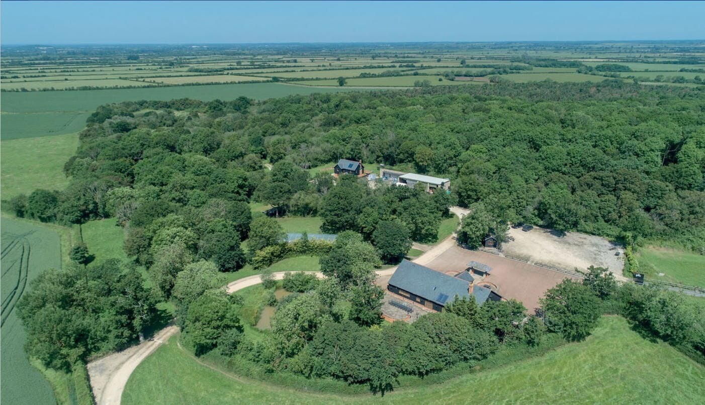 Kingswood Ln, Aylesbury to rent Building Photo- Image 1 of 45