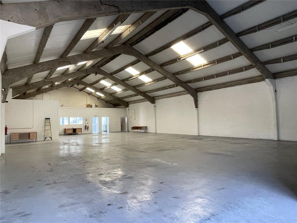 Shoebury Ave, Southend On Sea to rent Interior Photo- Image 1 of 7