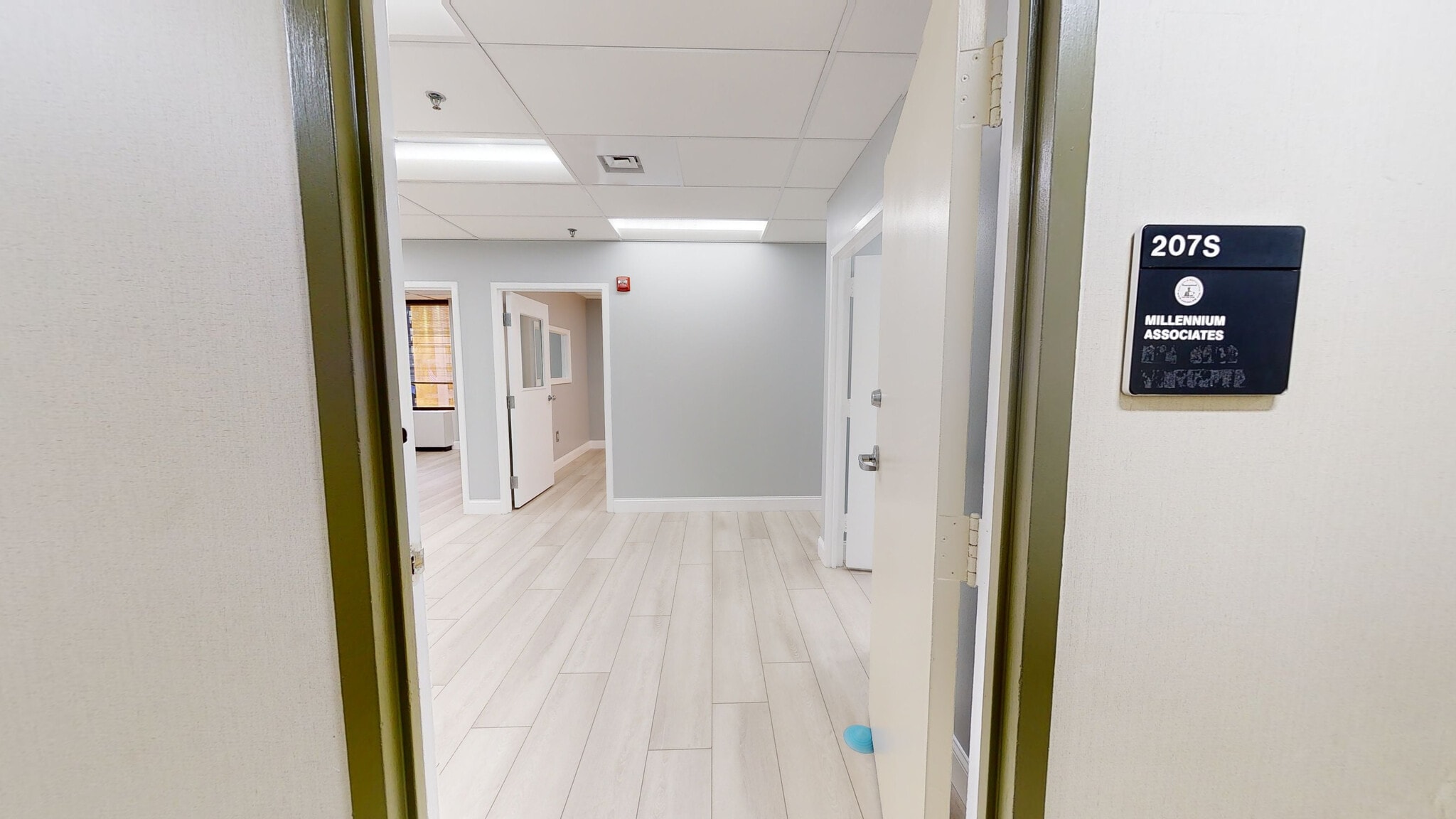 7777 Leesburg Pike, Falls Church, VA to rent Interior Photo- Image 1 of 6