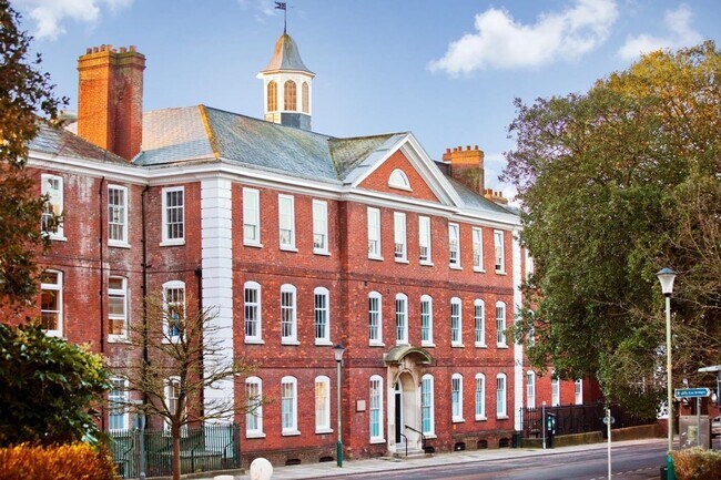 More details for 1 Southernhay Gdns, Exeter - Office for Sale