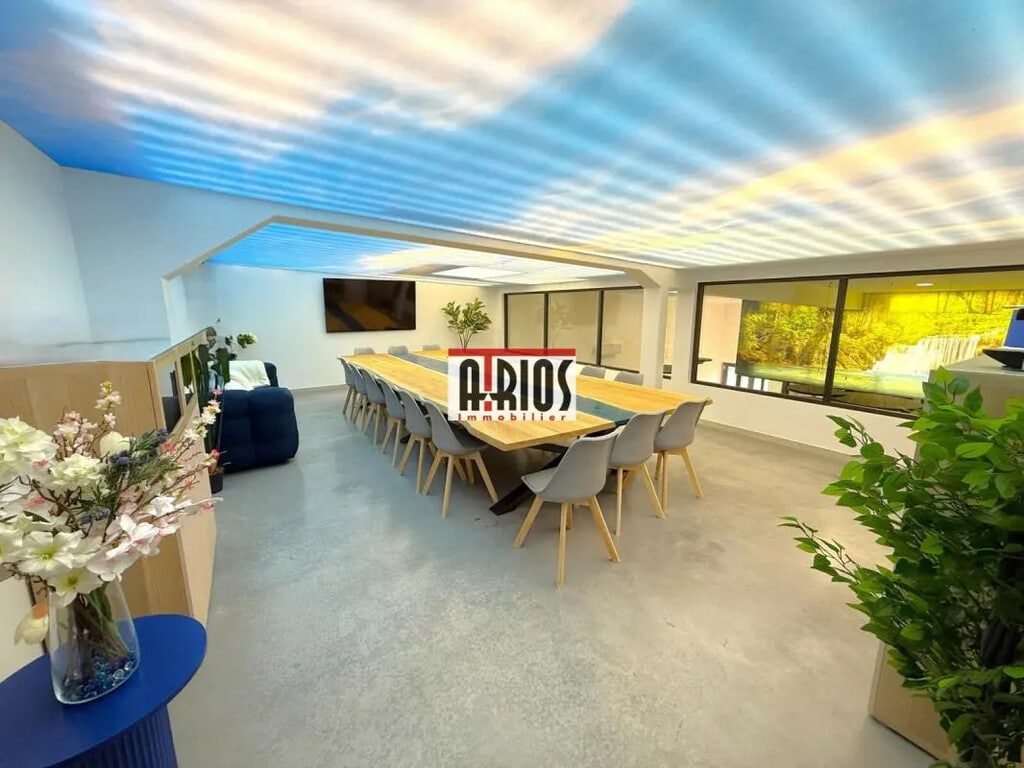 Vente Bureaux 492 m² - Photo 1