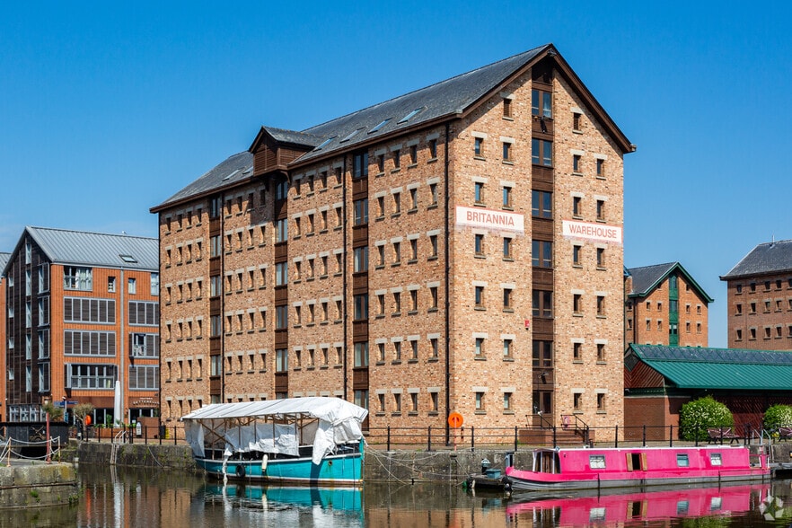 Commercial Rd, Gloucester for sale - Primary Photo - Image 1 of 1