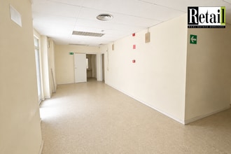 Retail in Madrid, Madrid to rent Interior Photo- Image 1 of 4