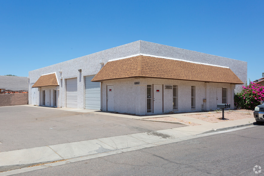 6802 W Frier Dr, Glendale, AZ for sale - Primary Photo - Image 3 of 6