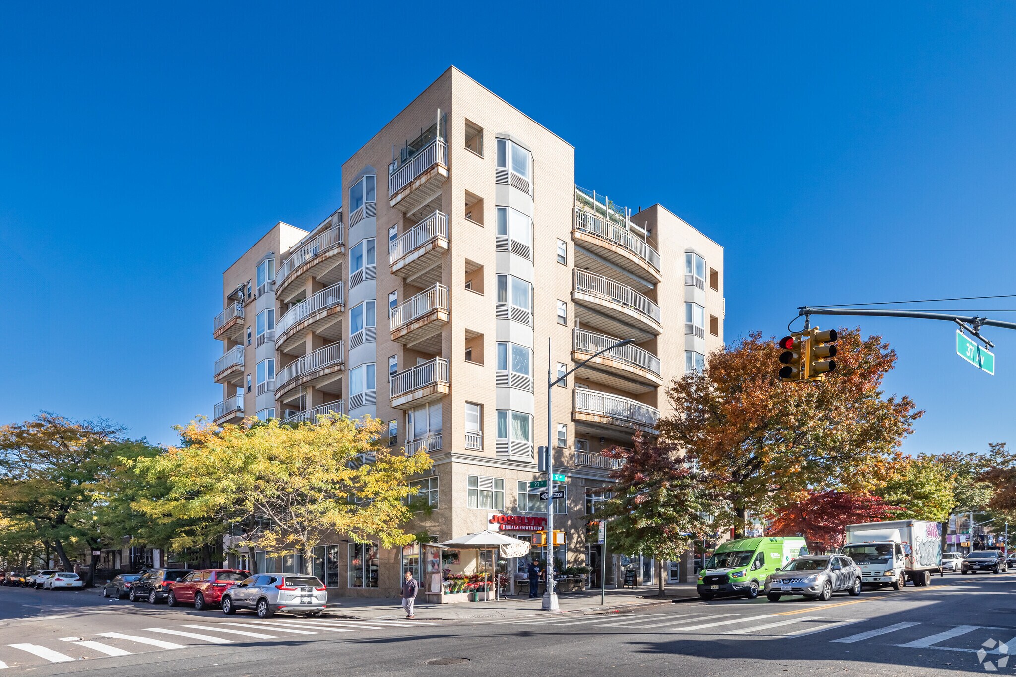 93-05 37th Ave, Jackson Heights, NY for sale Primary Photo- Image 1 of 1