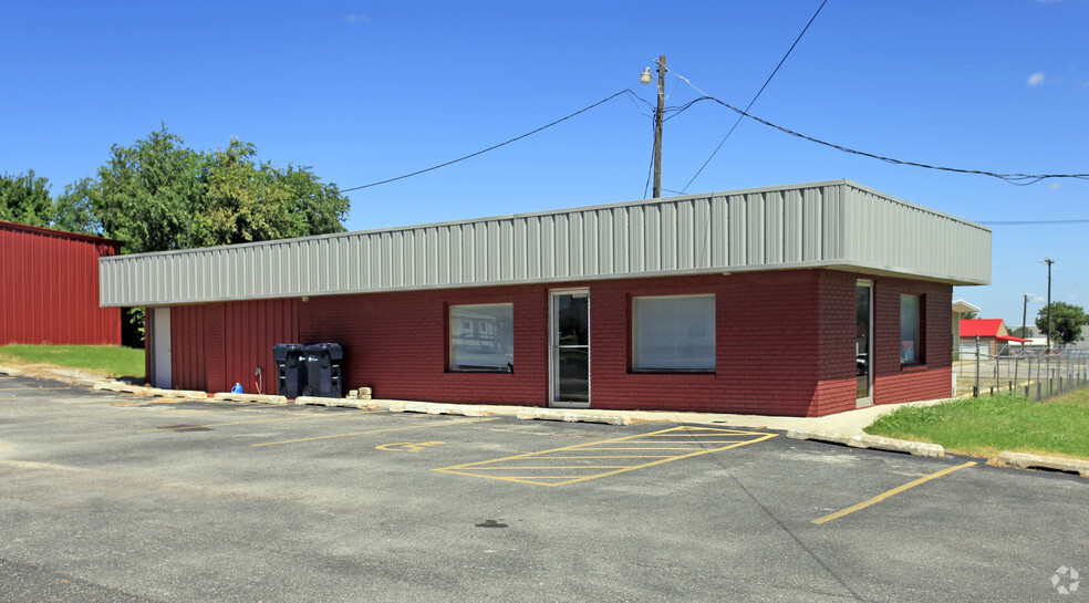 7201 S Council Rd, Oklahoma City, OK for sale - Primary Photo - Image 1 of 9