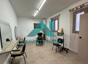 Retail in Cáceres, Cáceres to rent Interior Photo- Image 2 of 7