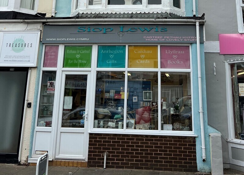 21 Madoc St, Llandudno for sale - Building Photo - Image 1 of 1