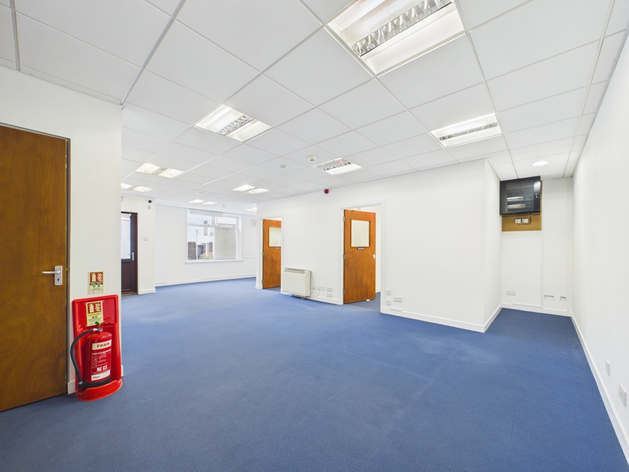 Unit 3-4 The Green, Portree to rent Interior Photo- Image 1 of 4