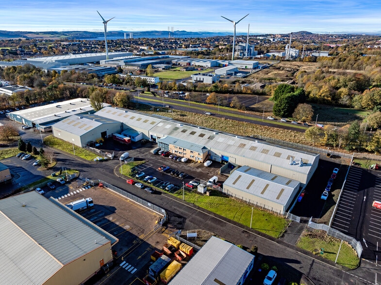 Fowler Rd, Broughty Ferry to rent - Building Photo - Image 2 of 3