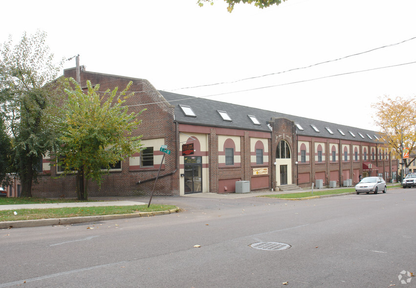 300-324 E 2nd St, Bloomsburg, PA for sale - Building Photo - Image 2 of 6