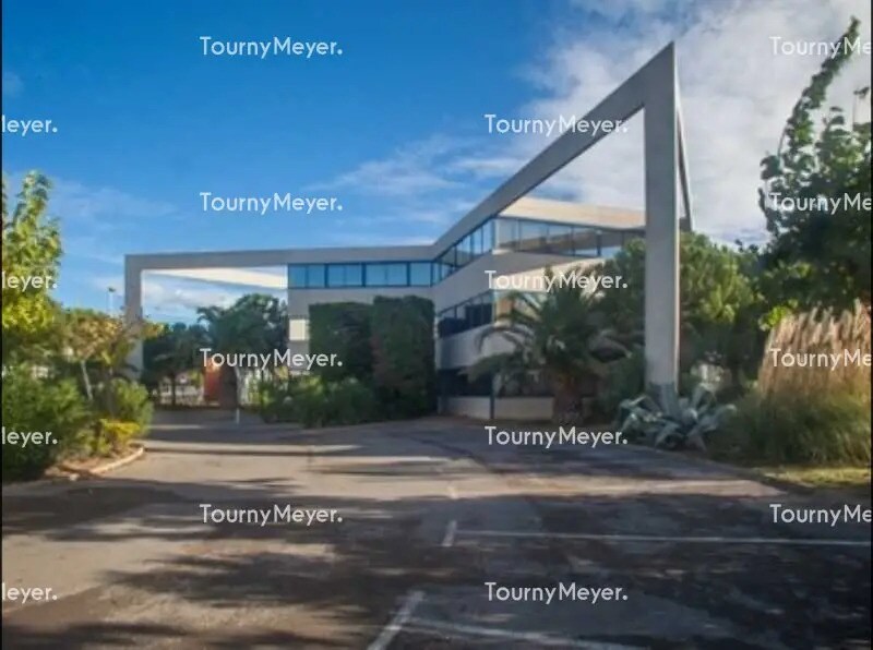 Office in Mauguio to rent Primary Photo- Image 1 of 4