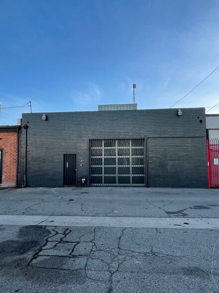 Culver City Creative/industrial/flex portfolio of 2 properties for sale on LoopNet.co.uk - Primary Photo - Image 1 of 8