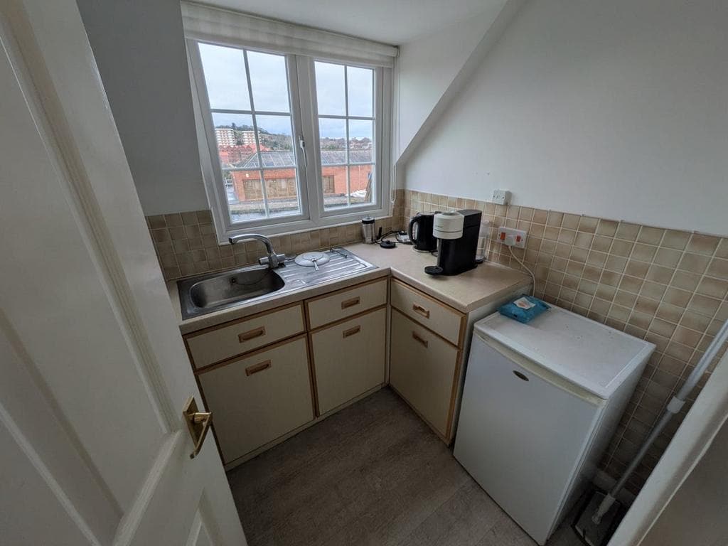 1-3 Chapel St, Guildford, SRY GU1 3UH - Unit 1 - - Interior Photo - Image 2 of 8