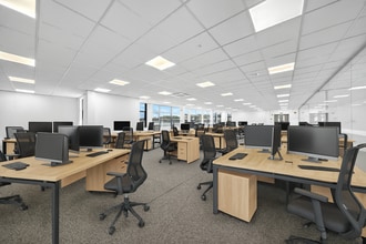 Edinburgh Way, Harlow to rent Interior Photo- Image 1 of 18