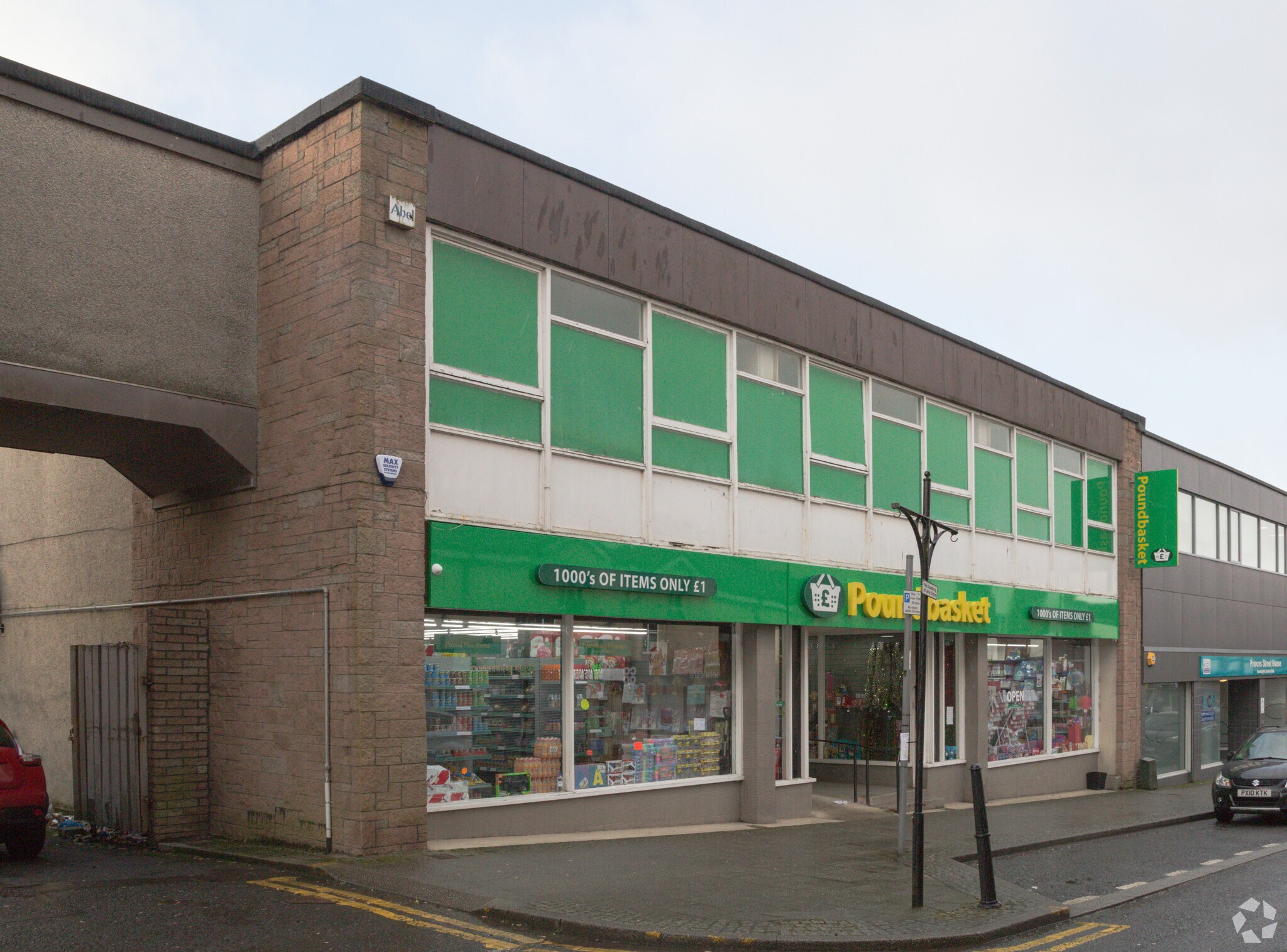 11-17 Princes St, Port Glasgow for sale Primary Photo- Image 1 of 1