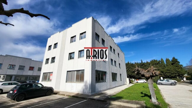 Vente Local d'activités 600 m²
