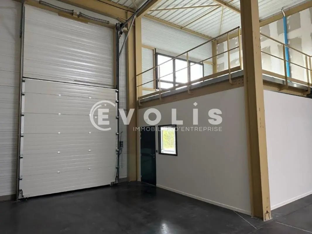 225 Avenue Des Marronniers, Bourgoin-Jallieu to rent Interior Photo- Image 1 of 19