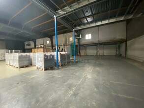 Light Industrial in SAINT-OUEN-L'AUMONE to rent Interior Photo- Image 1 of 8