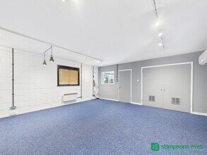 Main Rd, Newport Pagnell to rent Interior Photo- Image 2 of 7