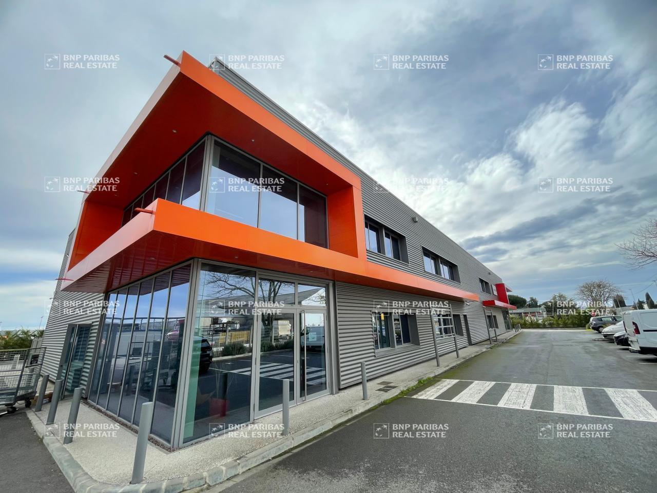 Light Industrial in Colomiers to rent Building Photo- Image 1 of 33