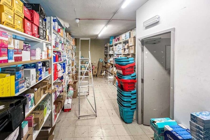 33 Newgate St, Bishop Auckland for sale - Building Photo - Image 3 of 5