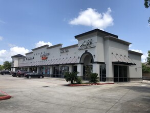 709 W Parkwood Ave, Friendswood, TX for sale Building Photo- Image 1 of 1