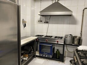 Retail in Barcelona, Barcelona to rent Interior Photo- Image 2 of 6