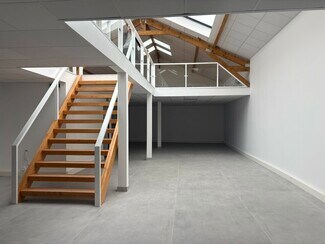 More details for 36 Rue Hoche, Malakoff - Light Industrial for Sale