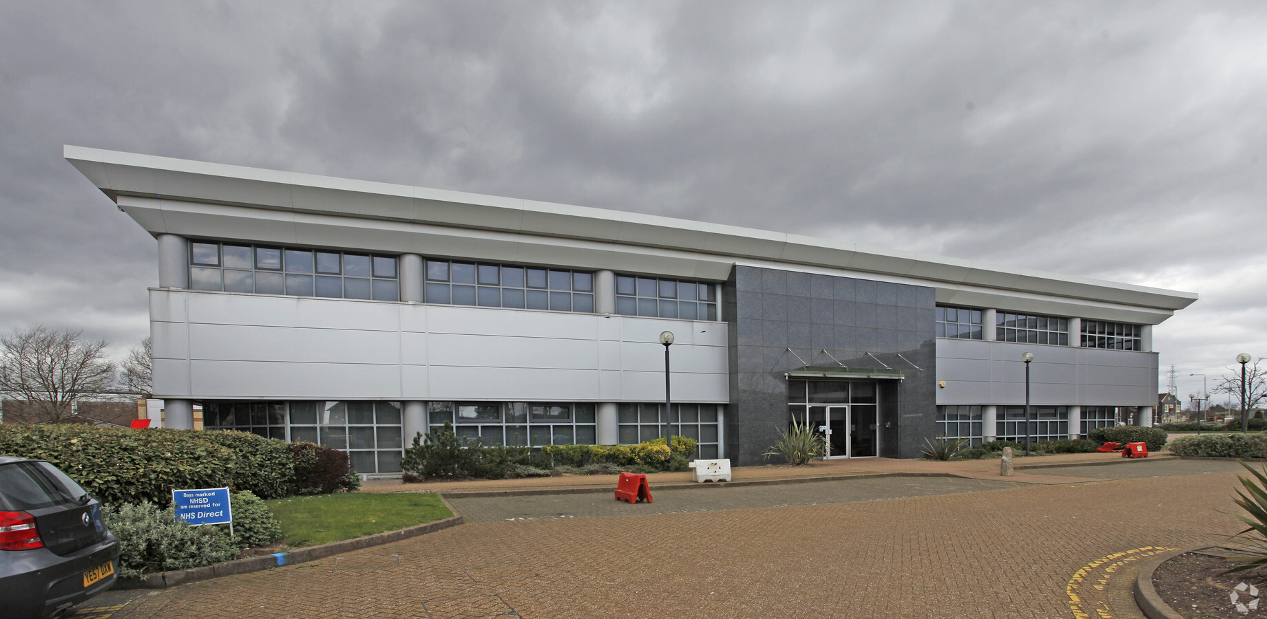 Waterfront West, Brierley Hill DY5 1LX - Office for Sale | LoopNet UK