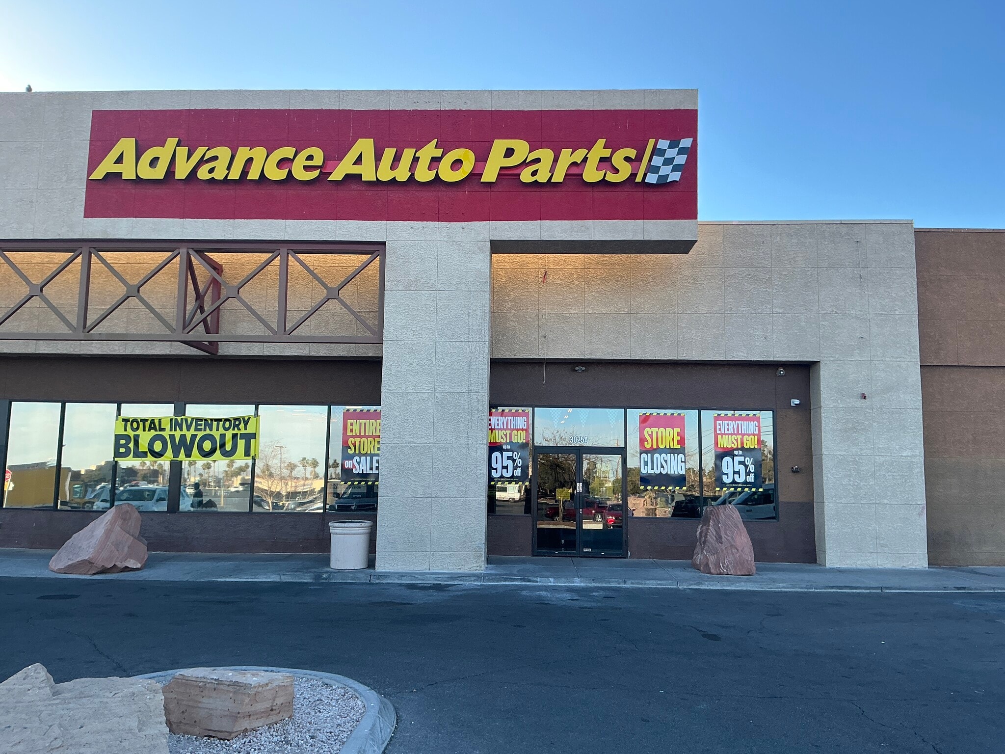 3055 E Tropicana Rd, Las Vegas, NV to rent Building Photo- Image 1 of 1