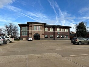 1847 1st Ave SE, Cedar Rapids, IA for rent Building Photo- Image 1 of 9