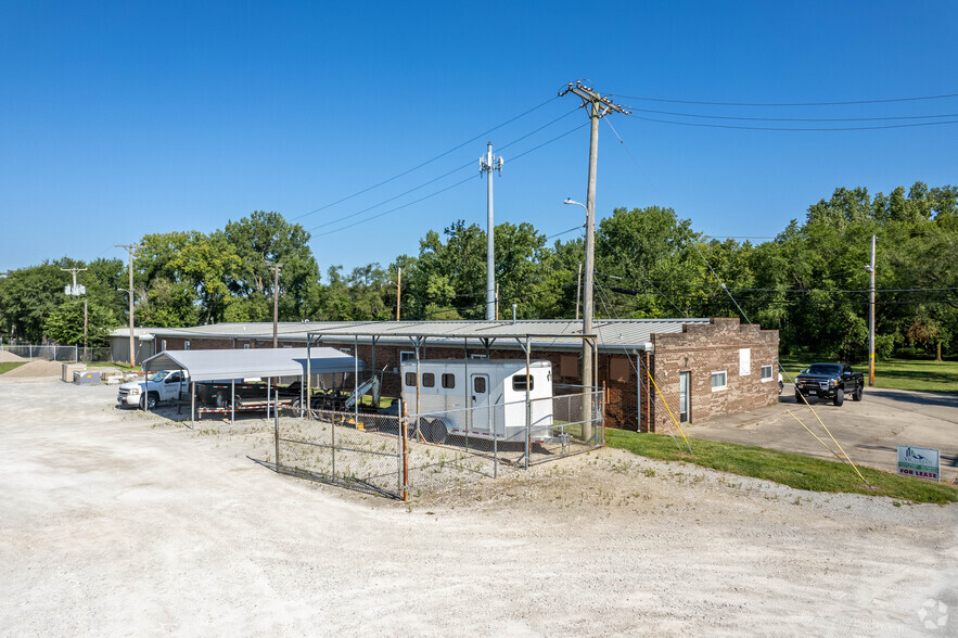 235 Glaser St, Fairborn, OH for rent - Building Photo - Image 2 of 5