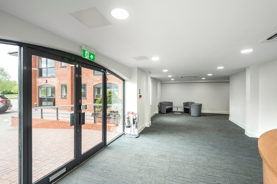 Tudor Rd, Runcorn to rent - Building Photo - Image 3 of 6