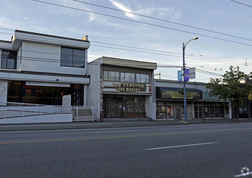 821 Hastings St E, Vancouver, BC for sale - Building Photo - Image 2 of 7