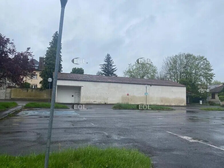 Light Industrial in Villeparisis to rent - Building Photo - Image 3 of 8
