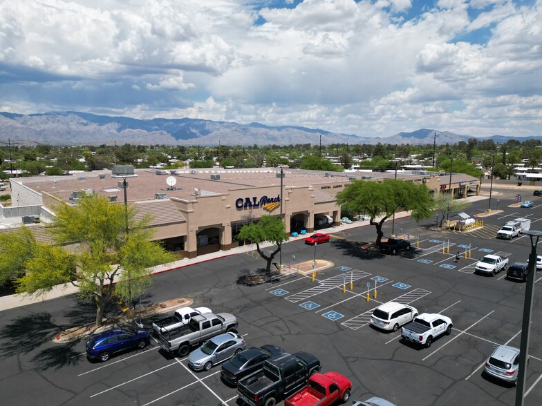 6363-6383 E 22nd St, Tucson, AZ for rent - Building Photo - Image 1 of 18