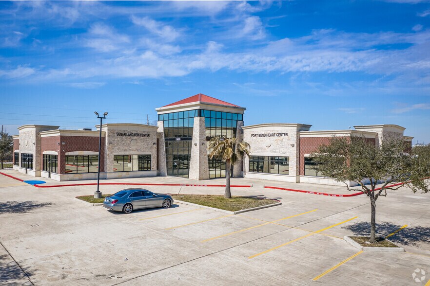 13020 Dairy Ashford Rd, Sugar Land, TX for rent - Building Photo - Image 2 of 12