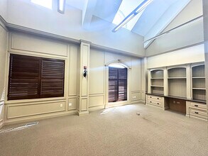 440-442 Milwaukee Ave, Lincolnshire, IL to rent Aerial- Image 1 of 5